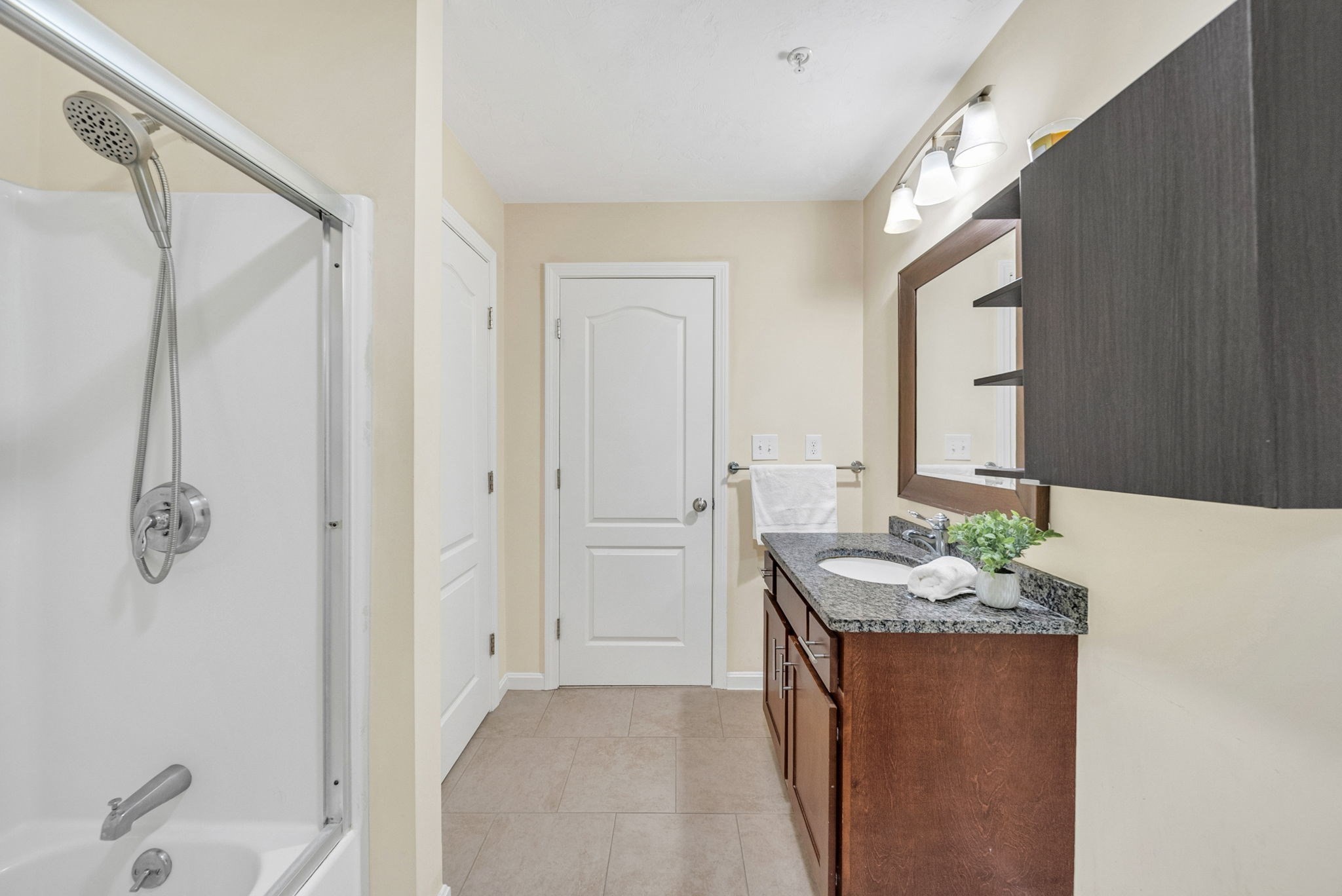 22 Bradley Dr # D Property Photo 29