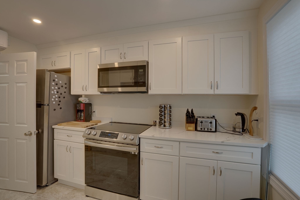 1 Glenwood St # 2 Property Photo 4