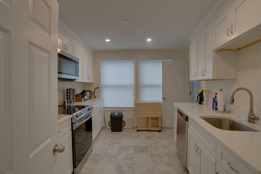 1 Glenwood St # 2 Property Photo 5