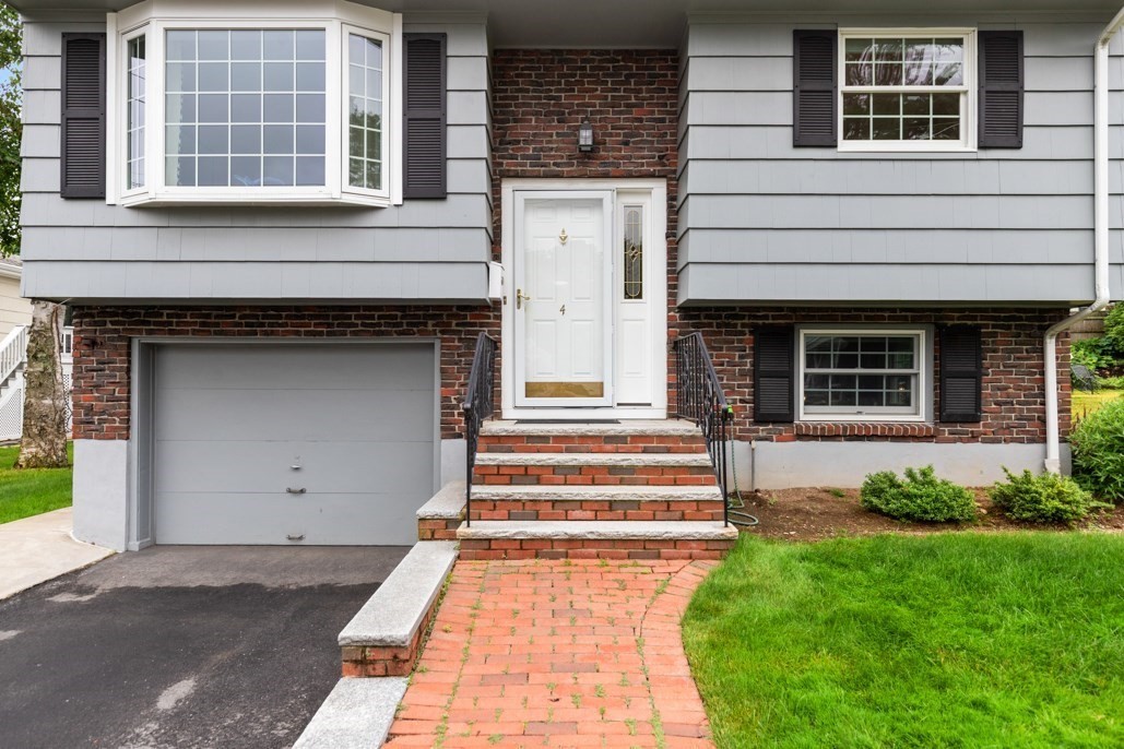 4 Rossmore Rd Property Photo 4