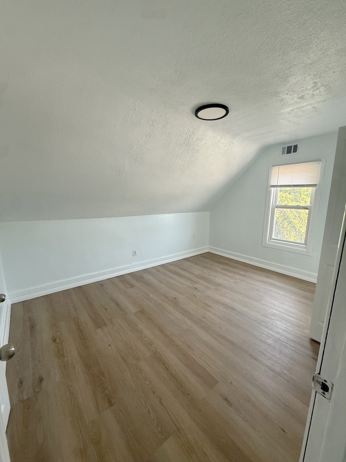 3886-3888 Washington St # 3 Property Photo 11
