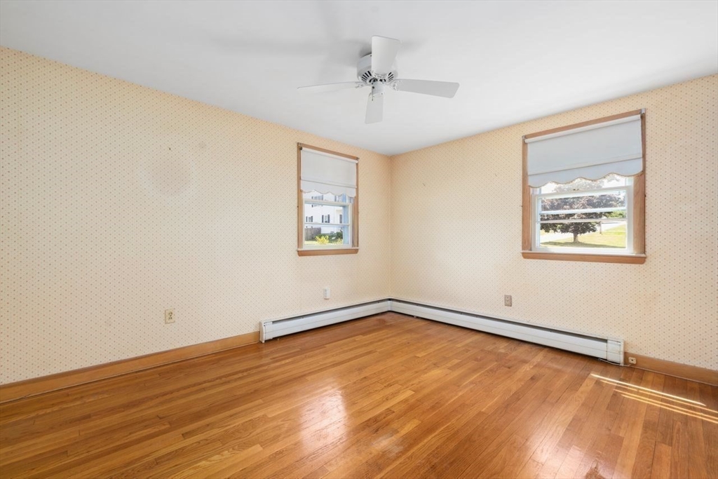 27 Hinsdale St Property Photo 22