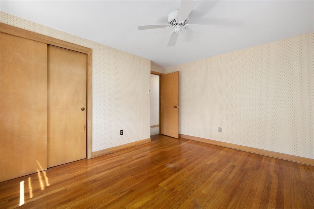 27 Hinsdale St Property Photo 24