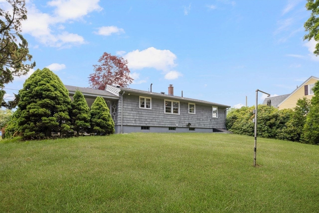 27 Hinsdale St Property Photo 31