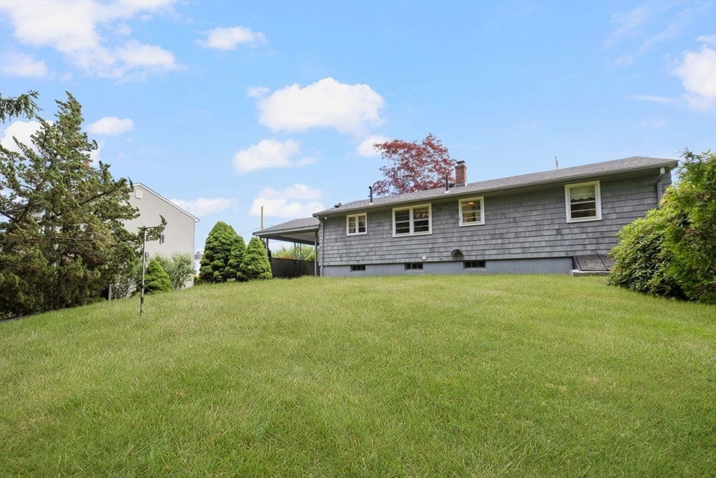 27 Hinsdale St Property Photo 33