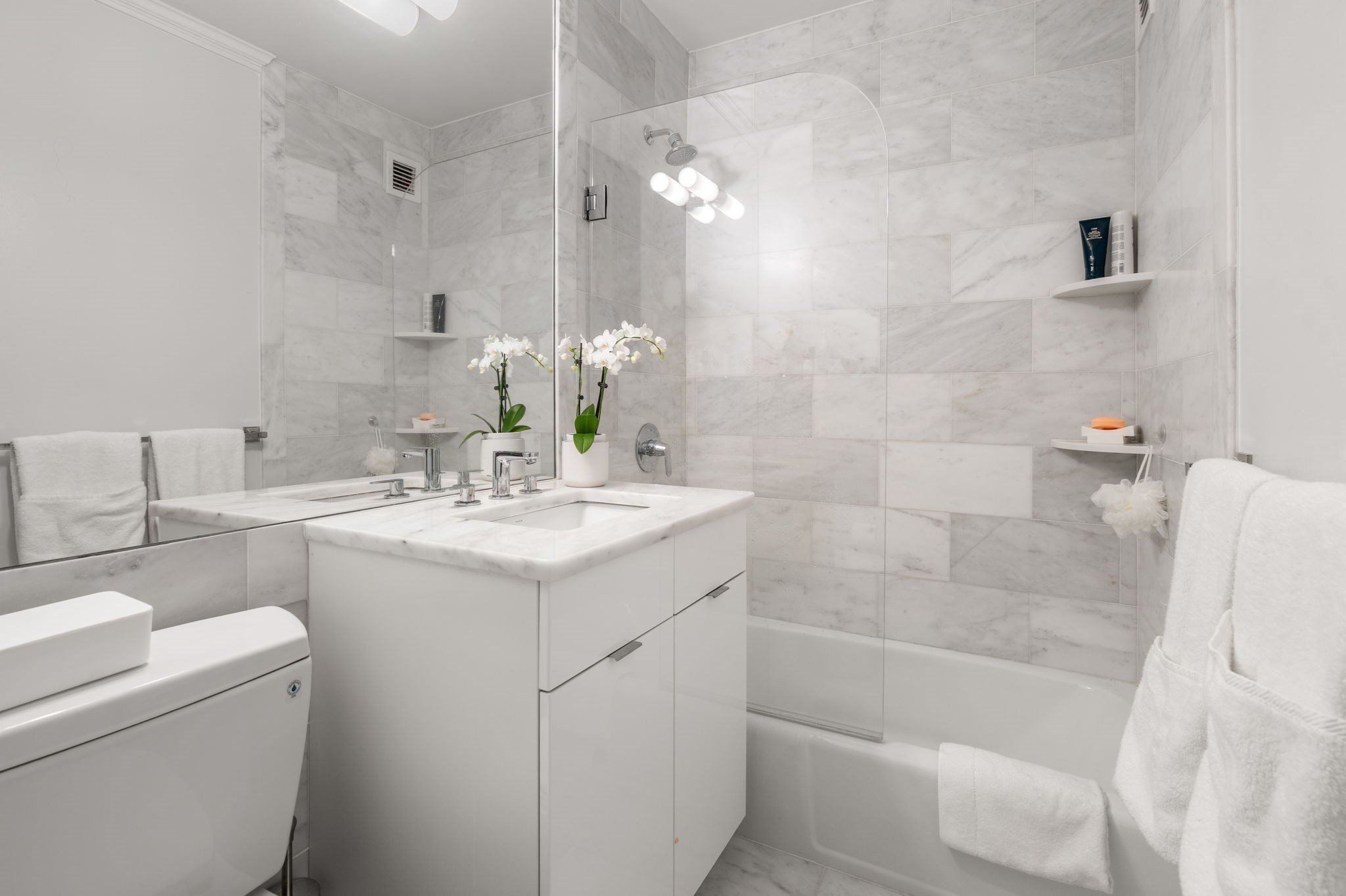 85 E India # 28f Property Photo 14