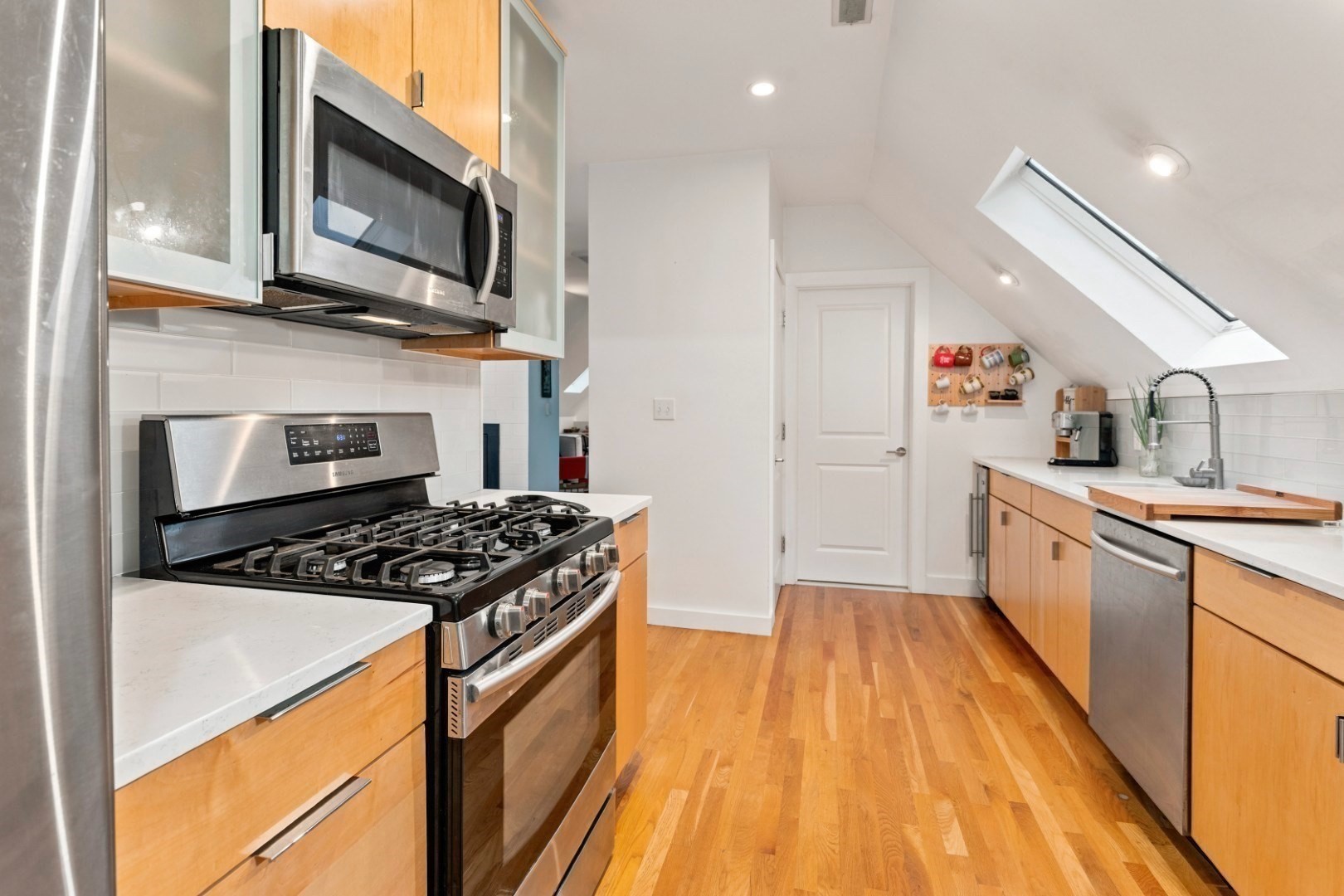 51 New Ocean St # 3 Property Photo 12