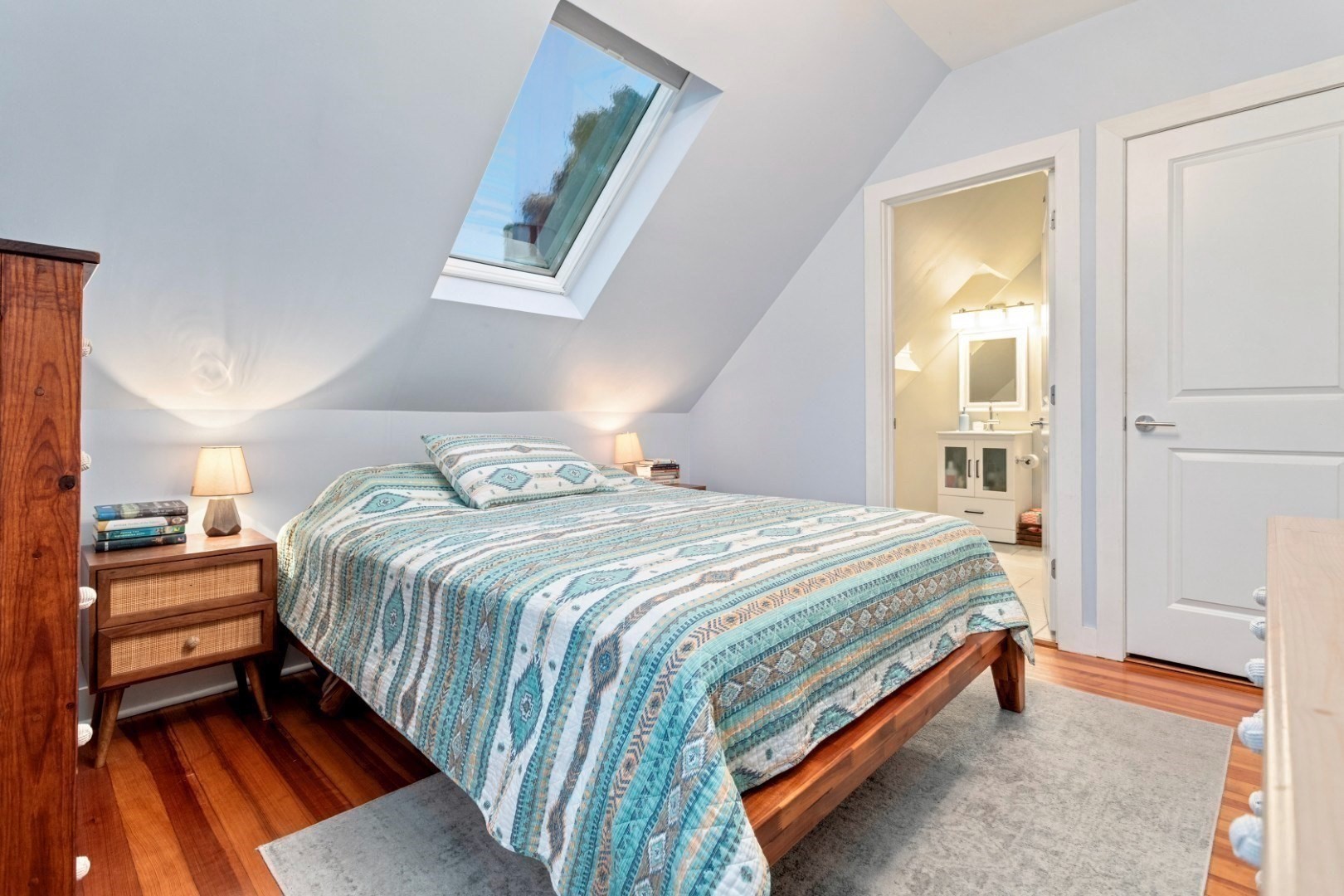 51 New Ocean St # 3 Property Photo 19