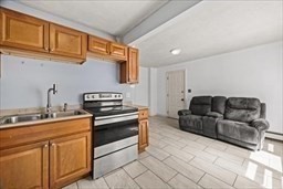 30 Orange St Property Photo 6