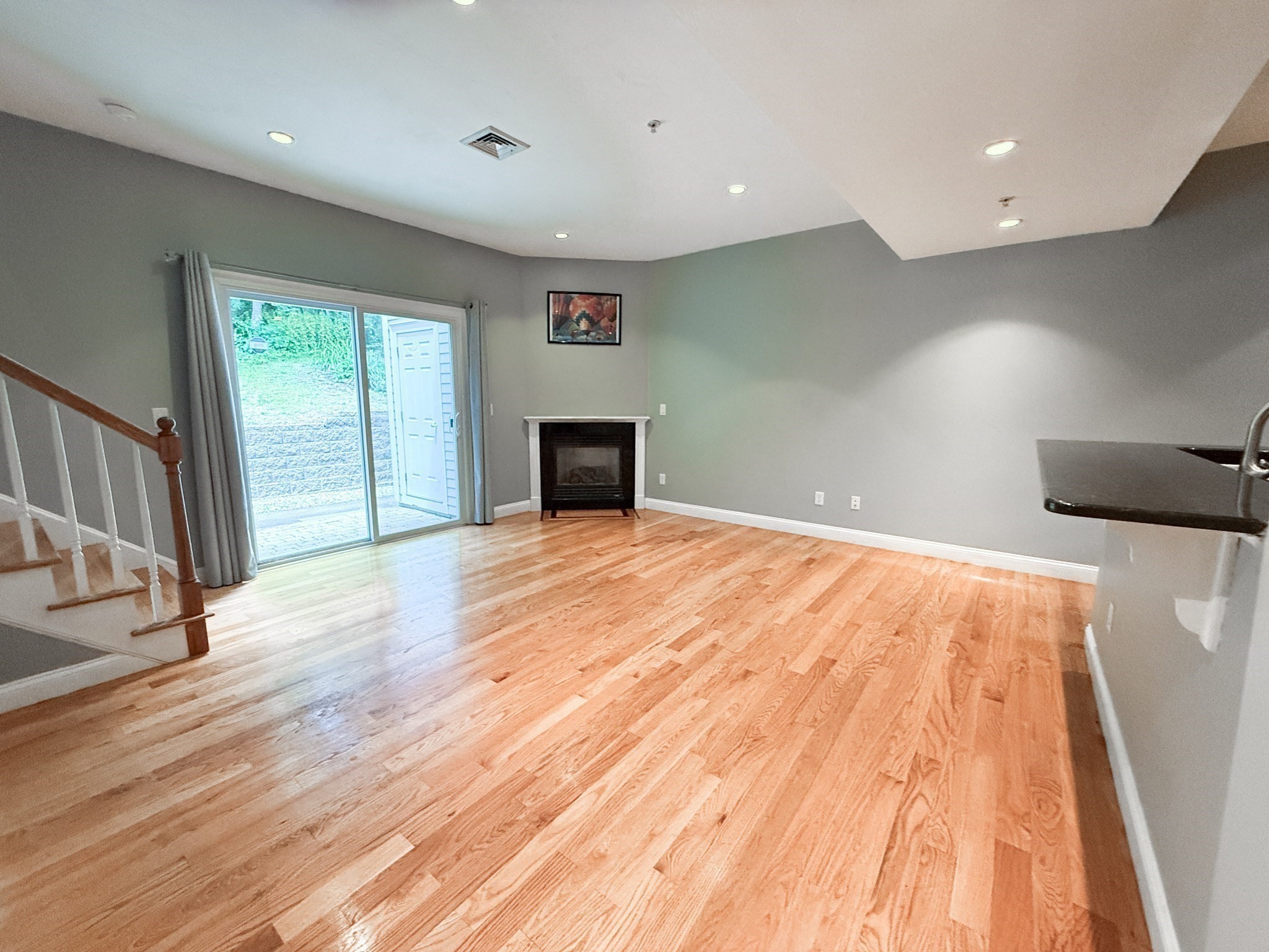 11 Brookside Road # 6 Property Photo 4