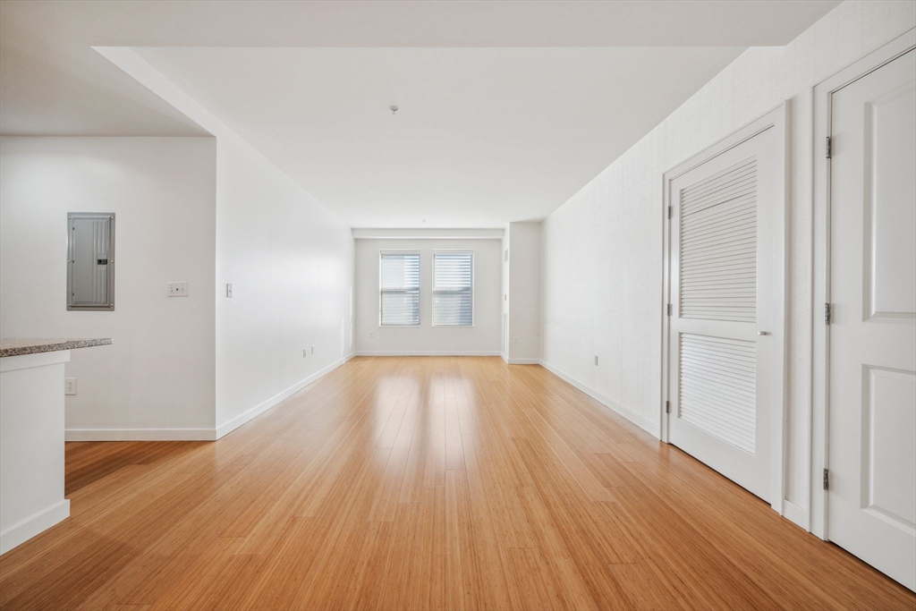 16 Miner Street # 403 Property Photo 6