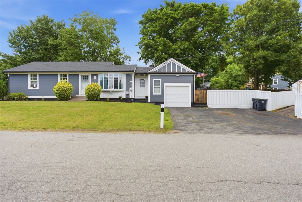 91 Bunkerhill Pkwy Property Photo 1