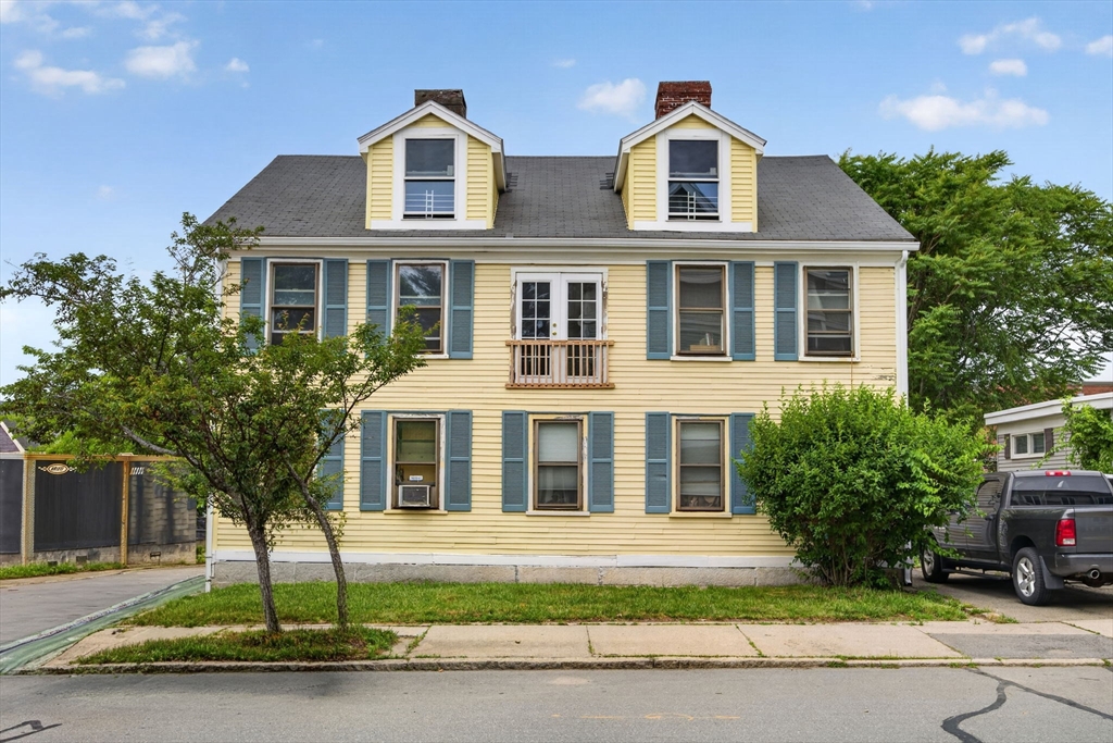 328-330 Cabot St Property Photo 1