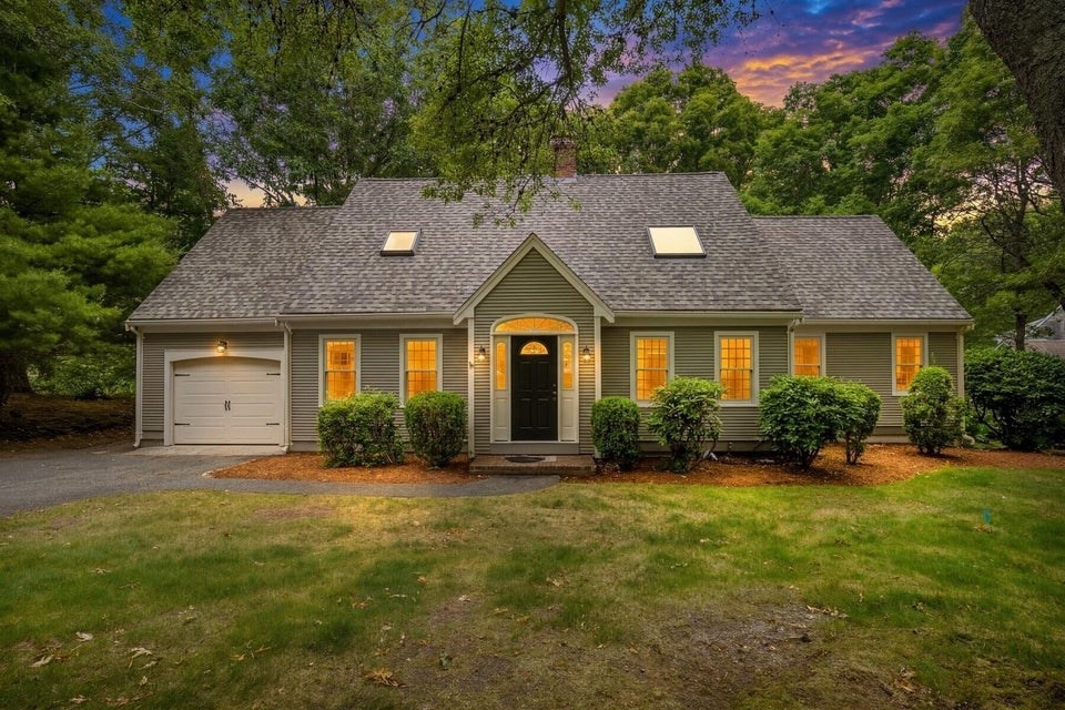 30 Currycomb Cir Property Photo 1