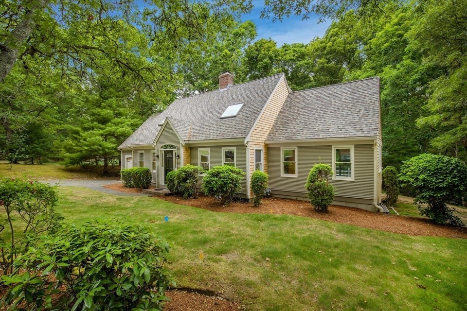 30 Currycomb Cir Property Photo 2