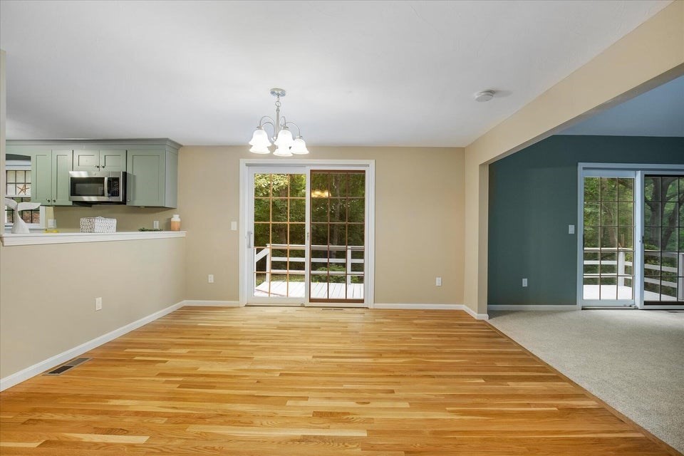 30 Currycomb Cir Property Photo 12