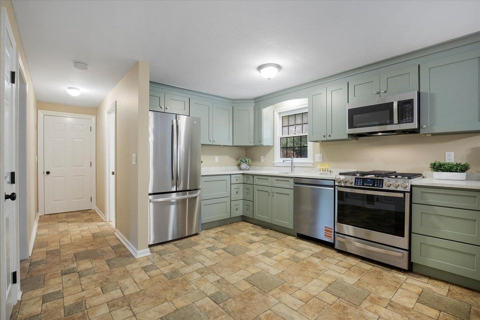 30 Currycomb Cir Property Photo 14