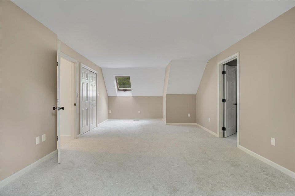 30 Currycomb Cir Property Photo 26