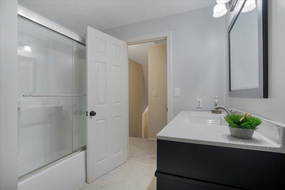 30 Currycomb Cir Property Photo 32