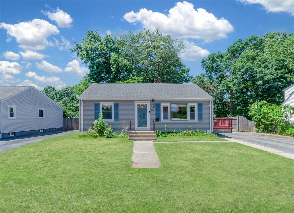 263 Maple Street Property Photo 1