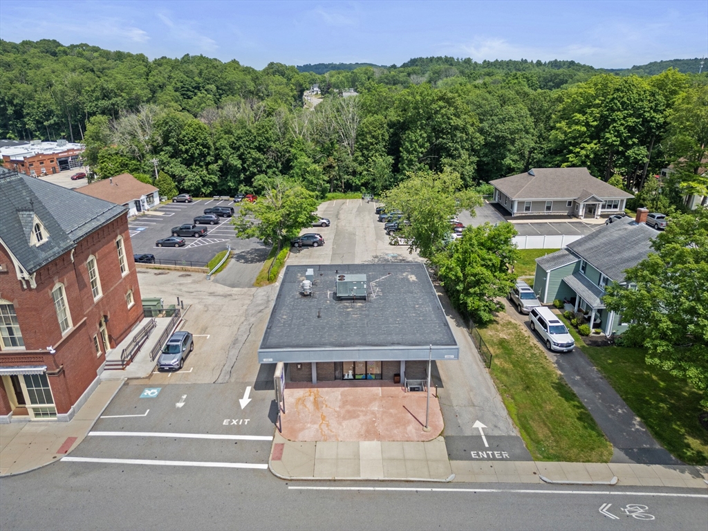 12 School St Property Photo 10