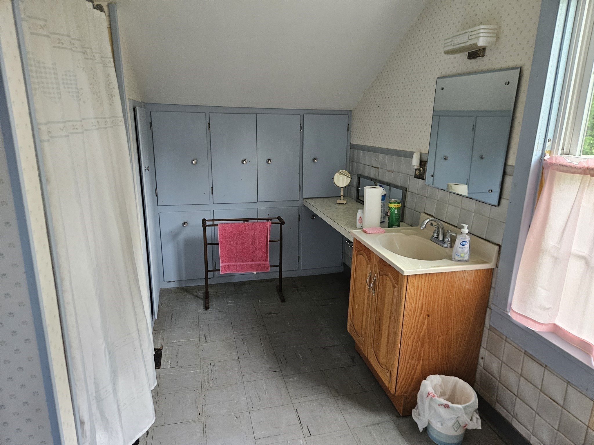 43 Summer St Property Photo 15
