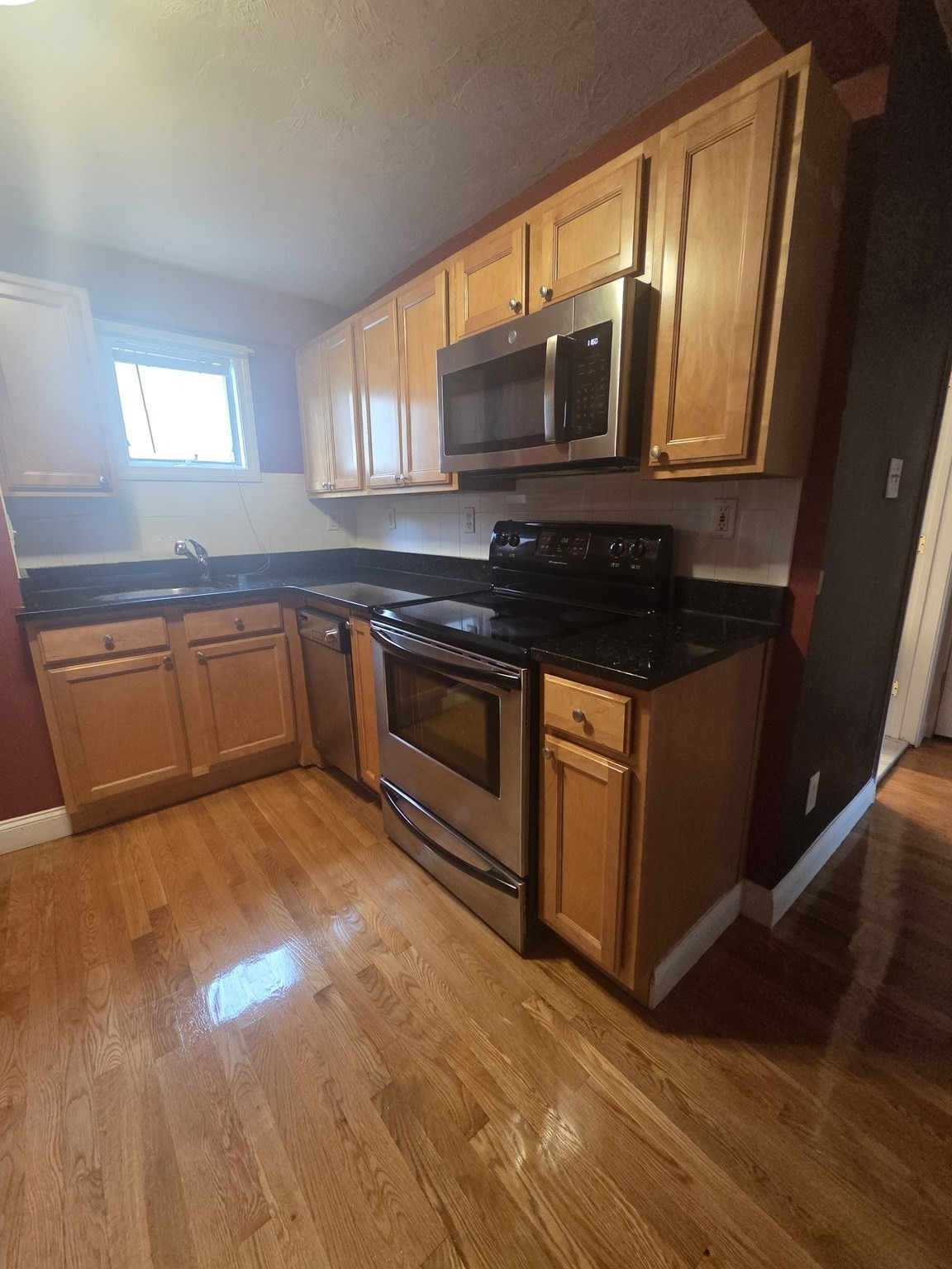 134 Boston St # 1b Property Photo 4