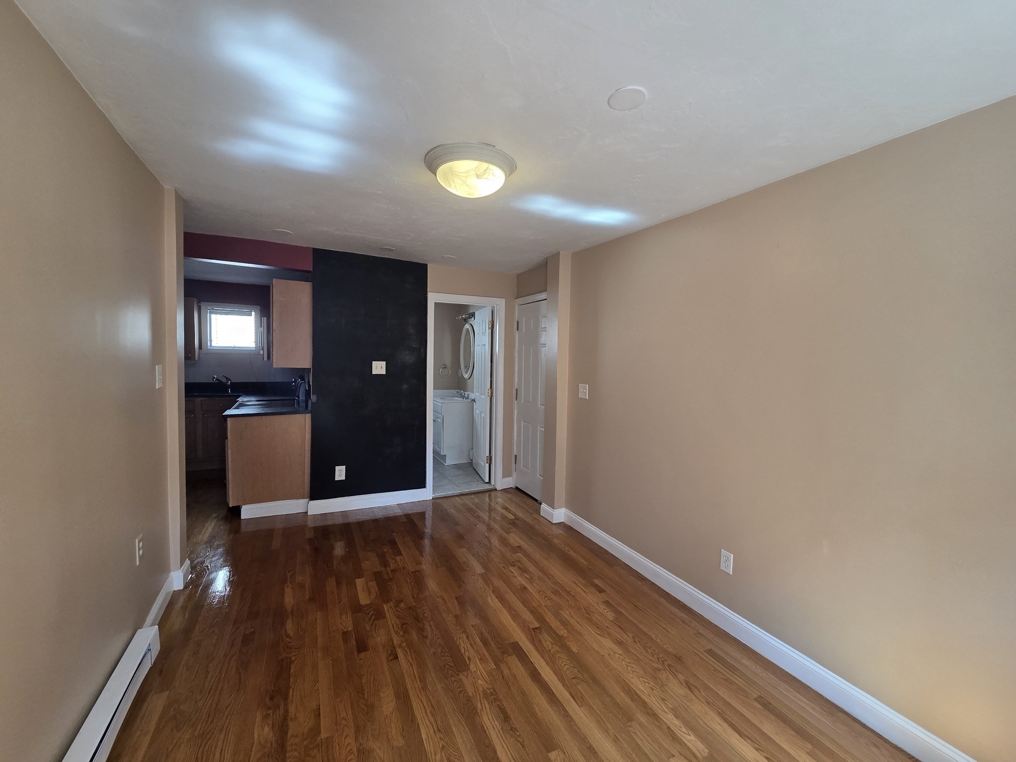 134 Boston St # 1b Property Photo 7