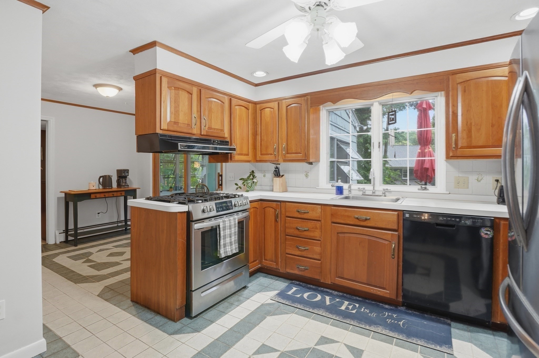 160 Twinbrooke Drive Property Photo 8