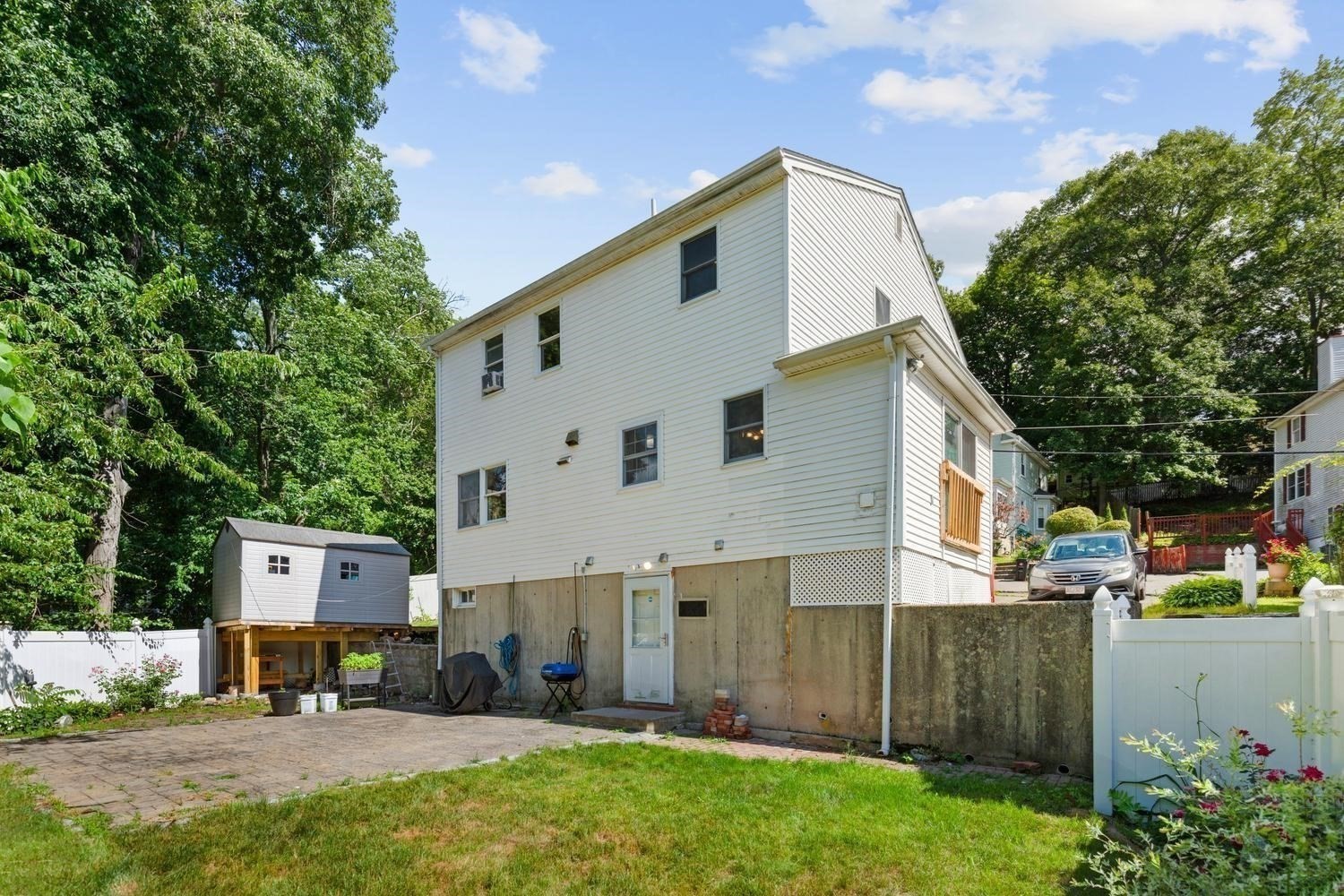 70 Crescent Lane Property Photo 30