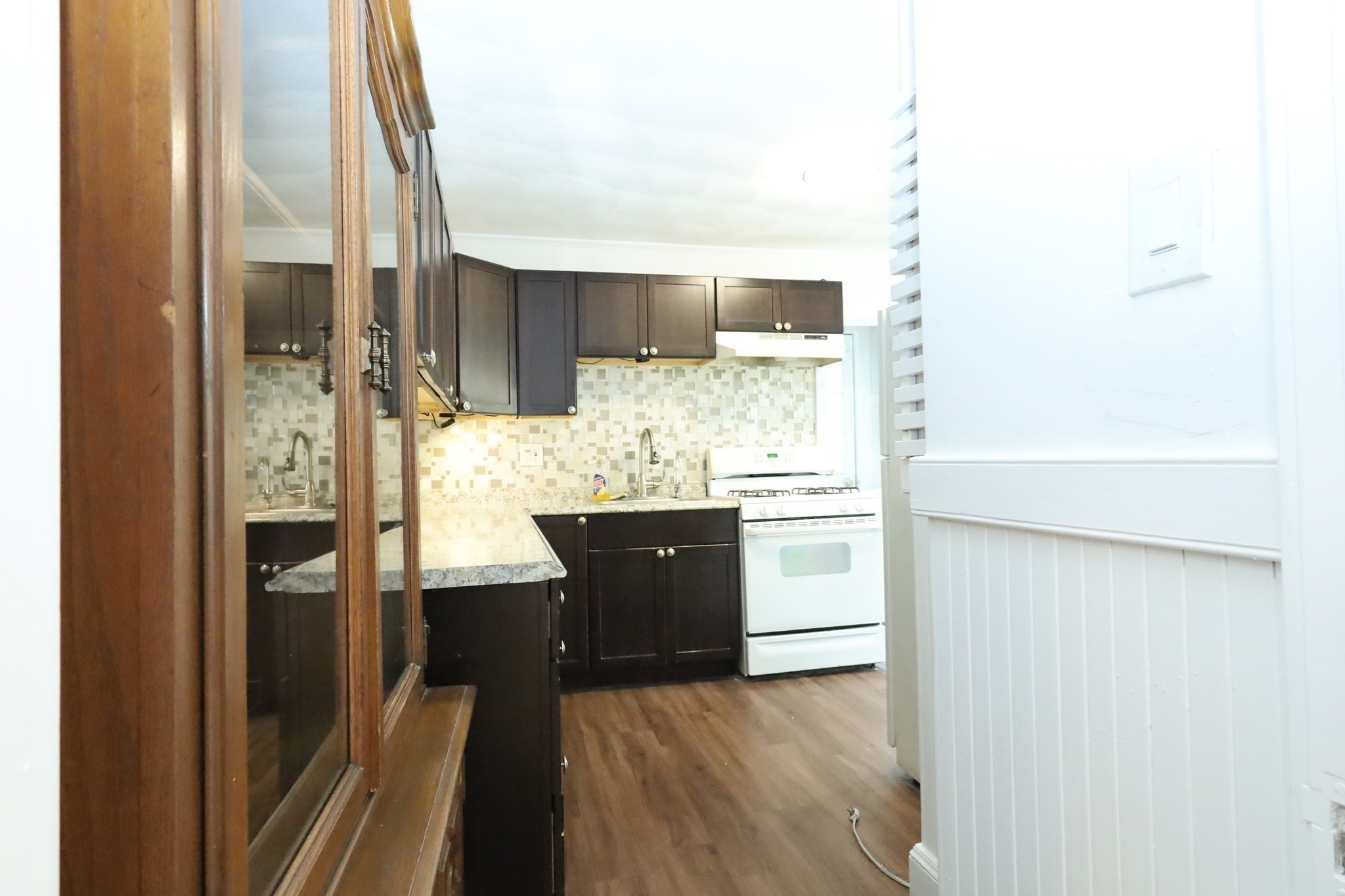 98 Woodside # 2 Property Photo 10