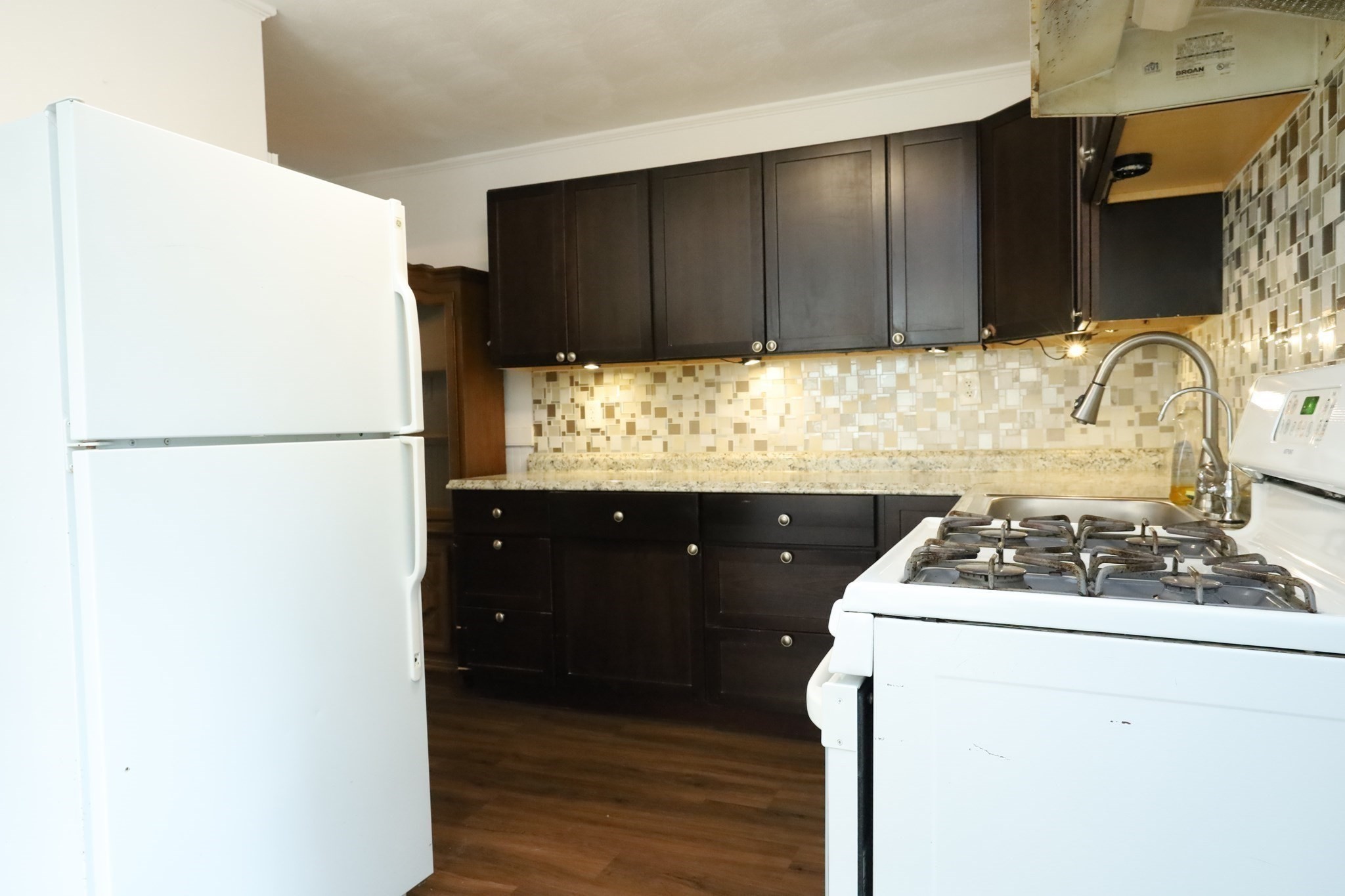 98 Woodside # 2 Property Photo 11