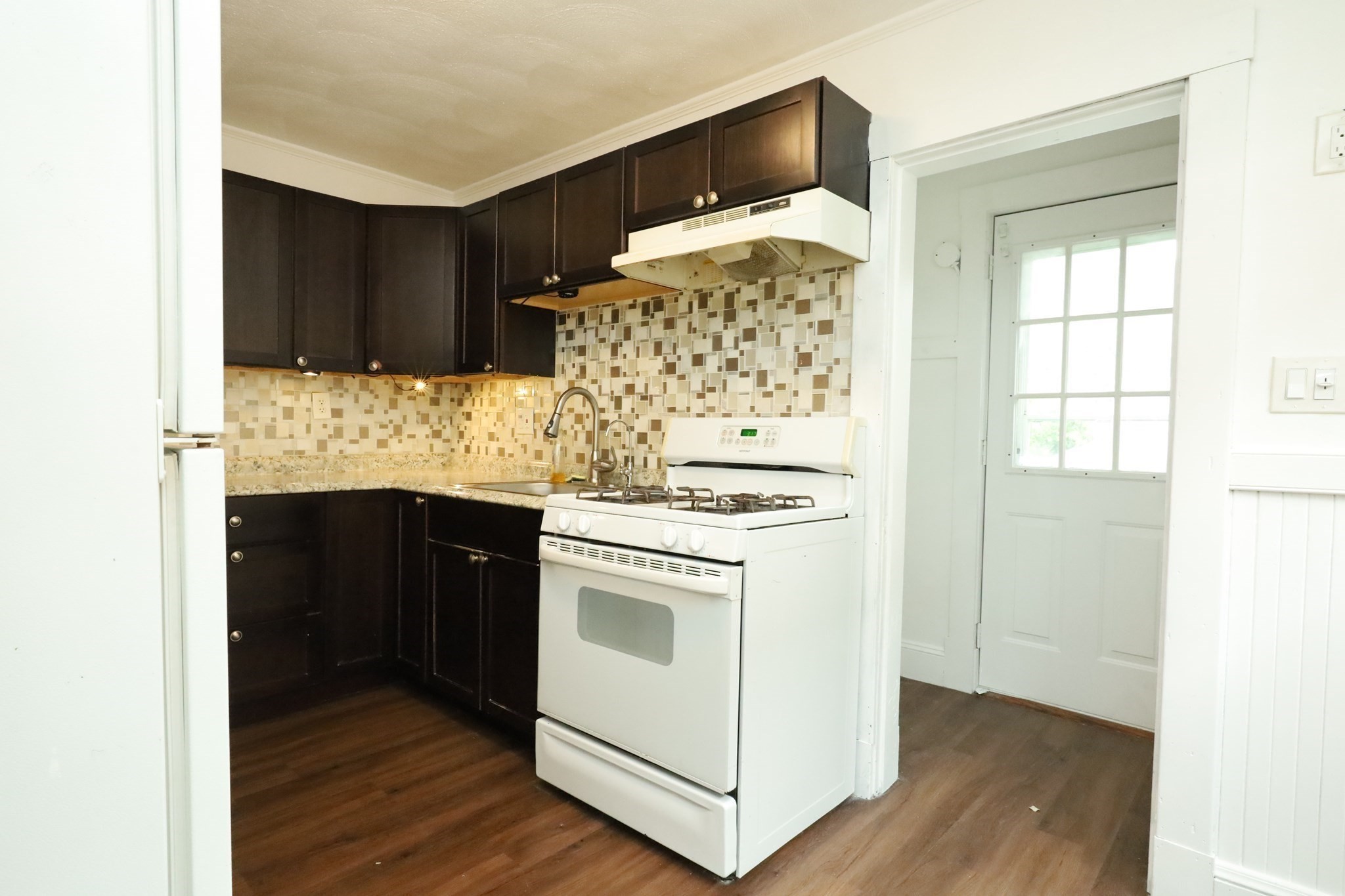 98 Woodside # 2 Property Photo 12