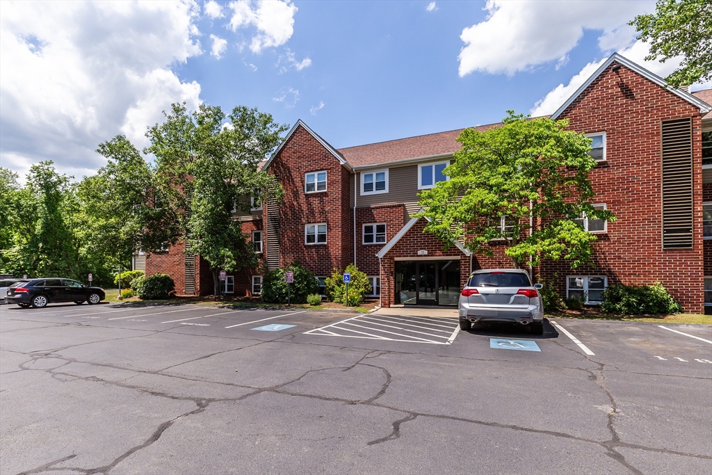 35 Longworth Ave # 25 Property Photo 1