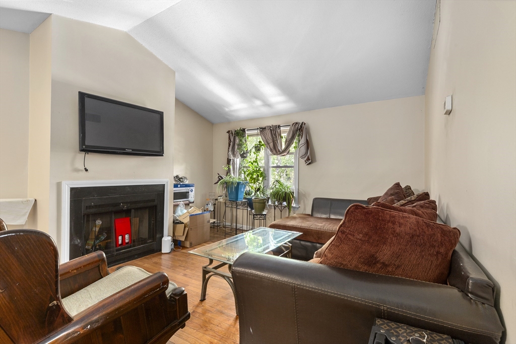 35 Longworth Ave # 25 Property Photo 13