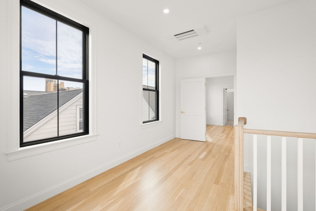 27 Shepard St # 4 Property Photo 26