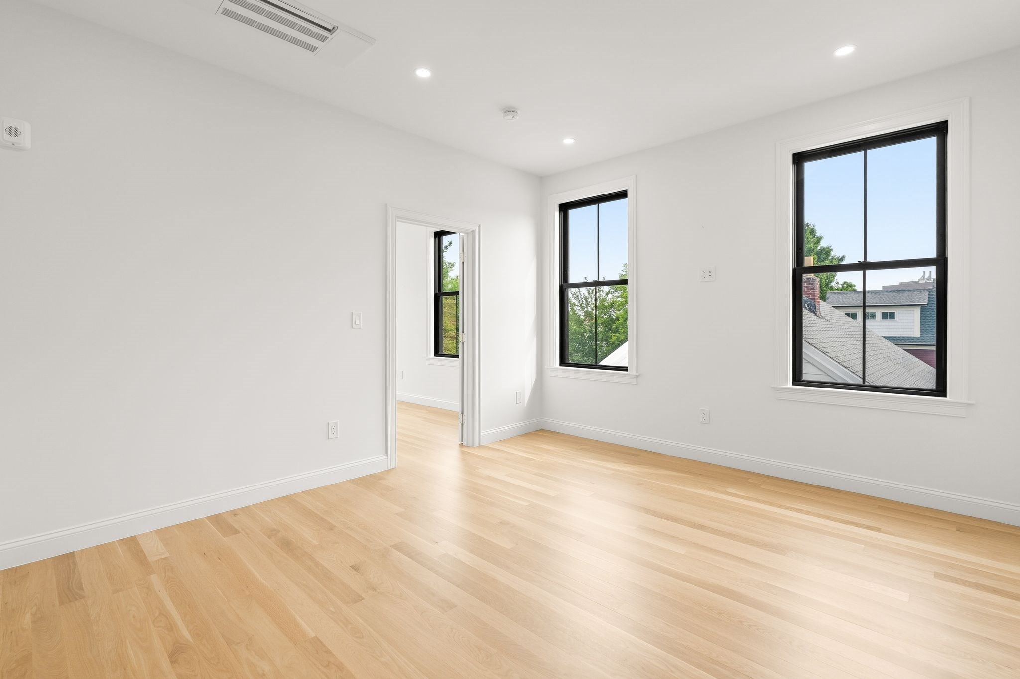 27 Shepard St # 4 Property Photo 30