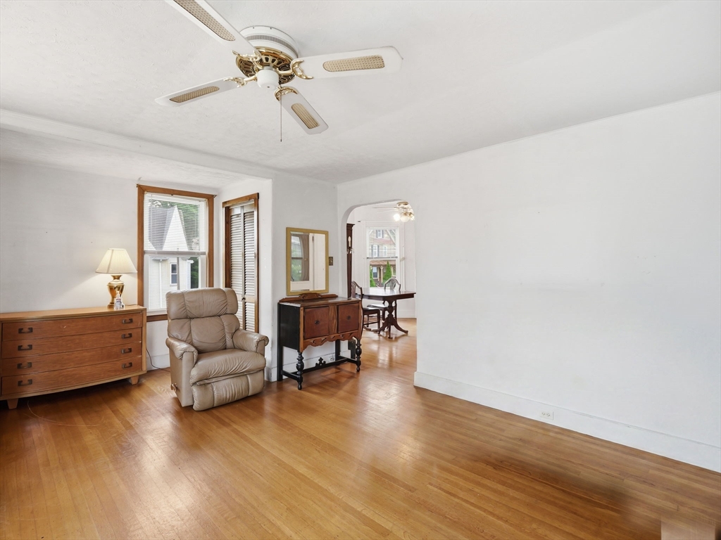 11-13 Brookfield St Property Photo 5