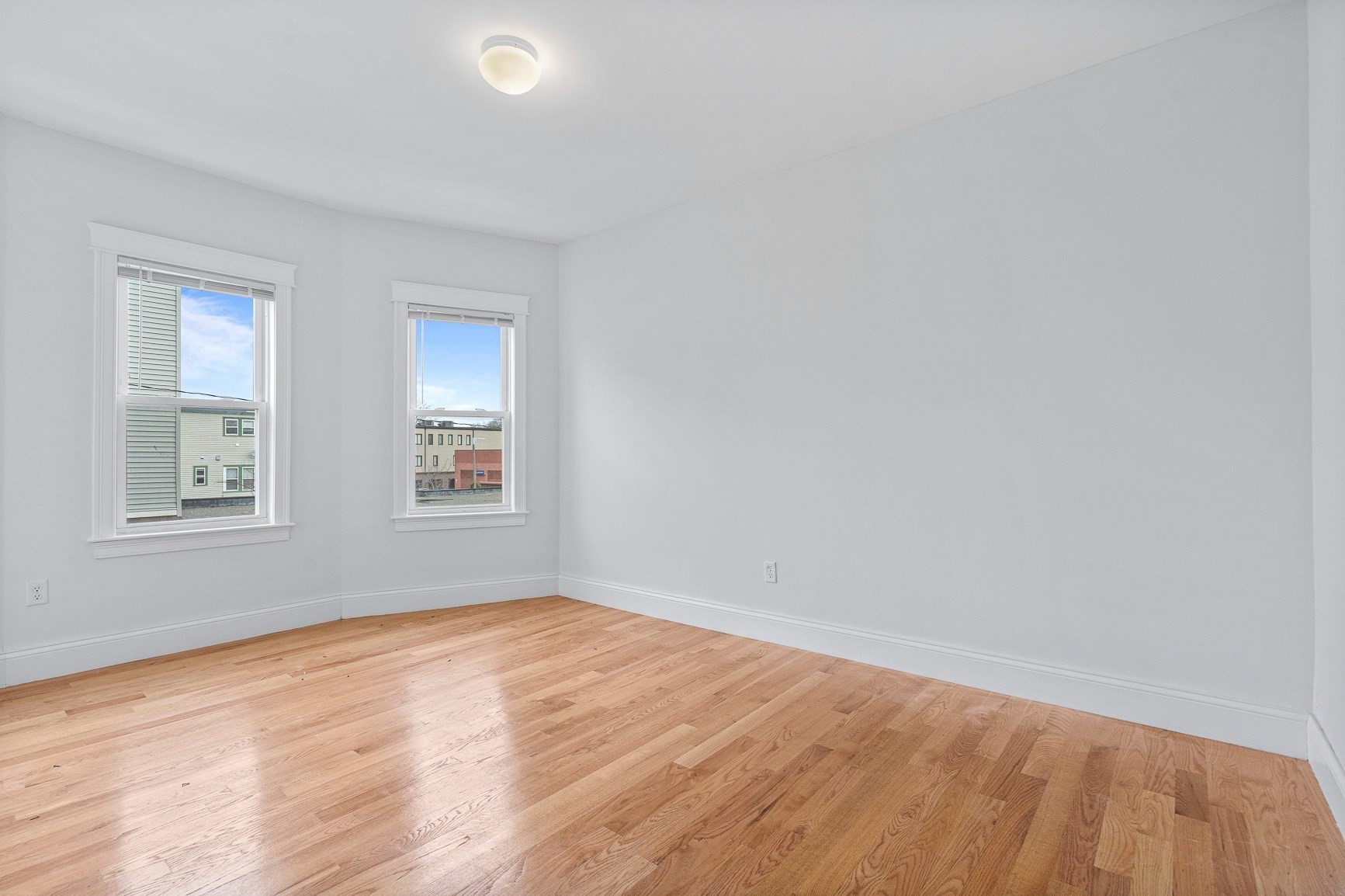 8 Roach St Property Photo 10