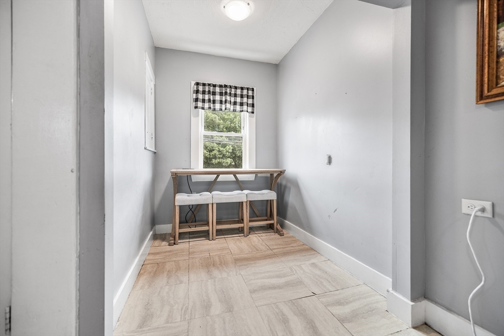 113 Cedar St Property Photo 3