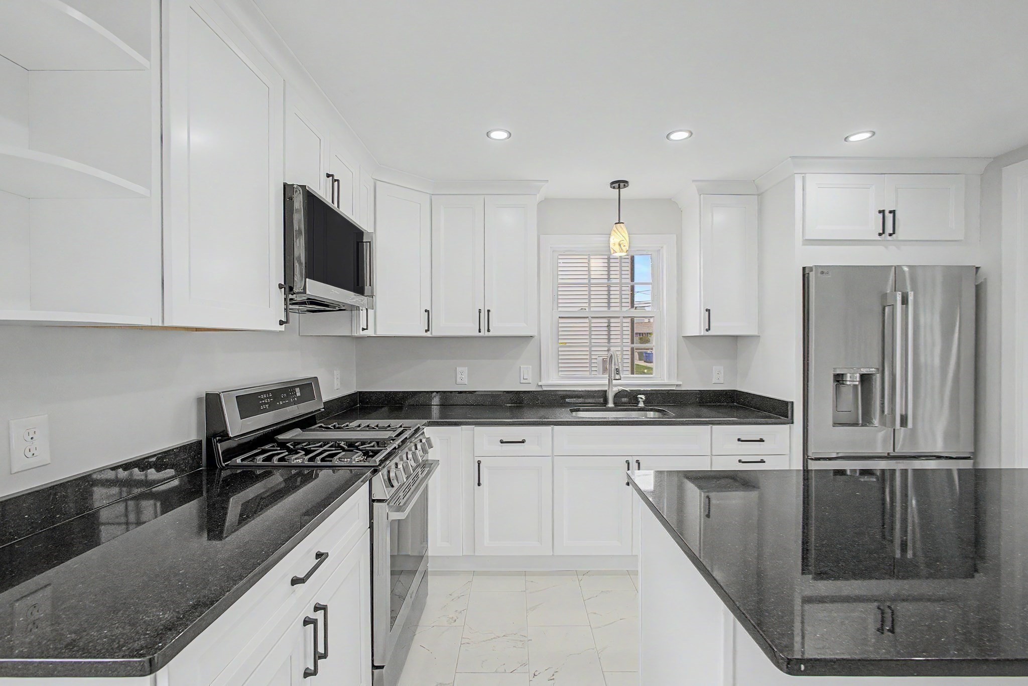298 King St Property Photo 2