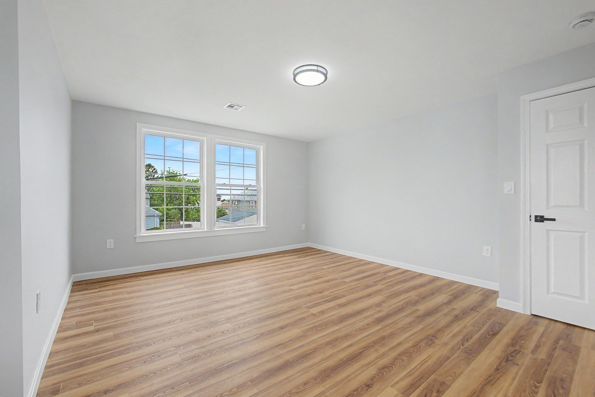298 King St Property Photo 10