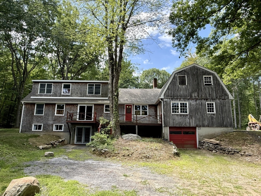 9 Laurel Ln Property Photo 1
