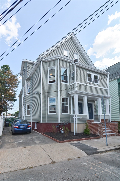 8 Melvin St # 2 Property Photo 1