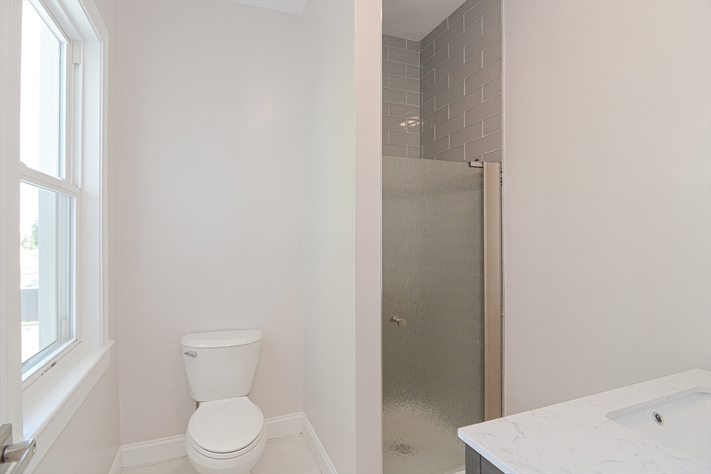 8 Melvin St # 2 Property Photo 22