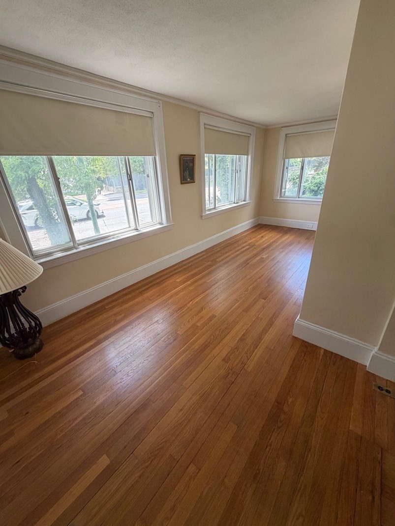 4 Van Ness Road Property Photo 4