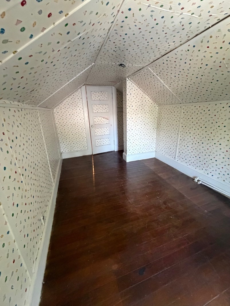 4 Van Ness Road Property Photo 17