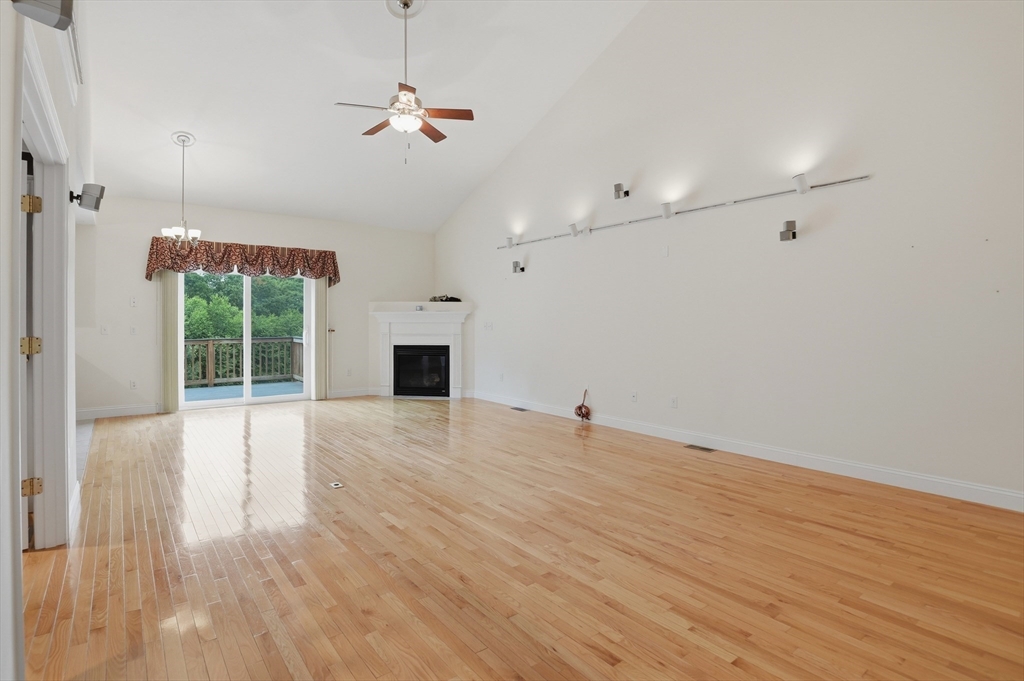 168 Horne Way # 168 Property Photo 6