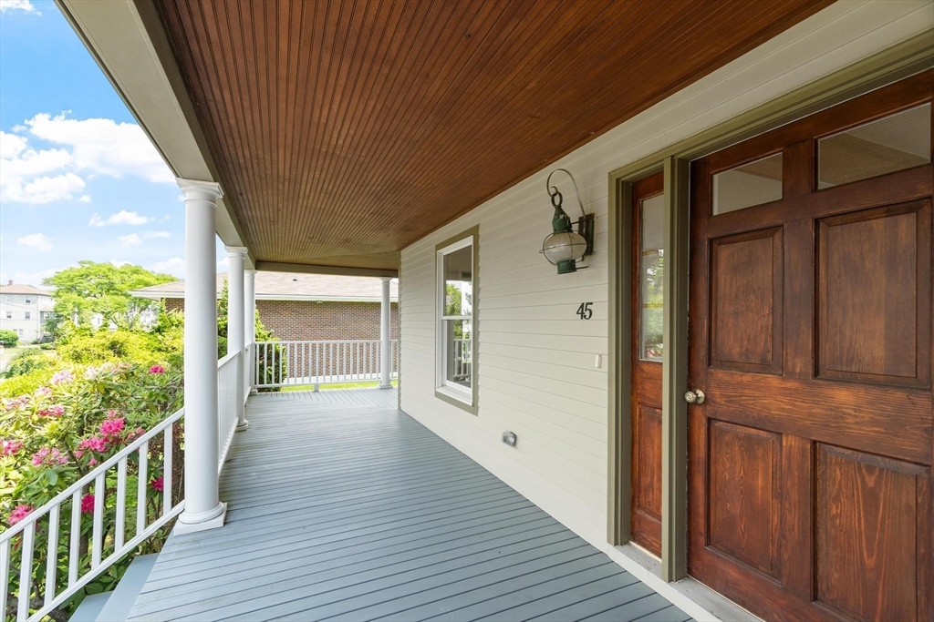 45 Willow Rd Property Photo 13