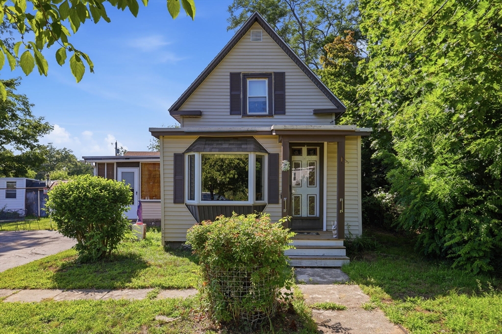 48 Grant St Property Photo 1